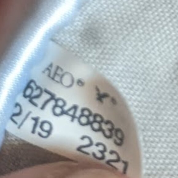 American Eagle - Curvy Mom Jean Stretch 2321 | Size 6 Short | Breezy Blue - Picture 6 of 15